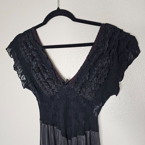 Vintage TJW S Slip Dress Black Lace Ruffle Babydoll Fairy Grunge Whimsigoth - Picture 2 of 8